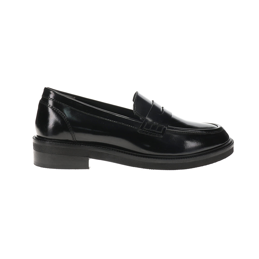 Shop Black Womens Dover Slip On Loafers – Shoebacca