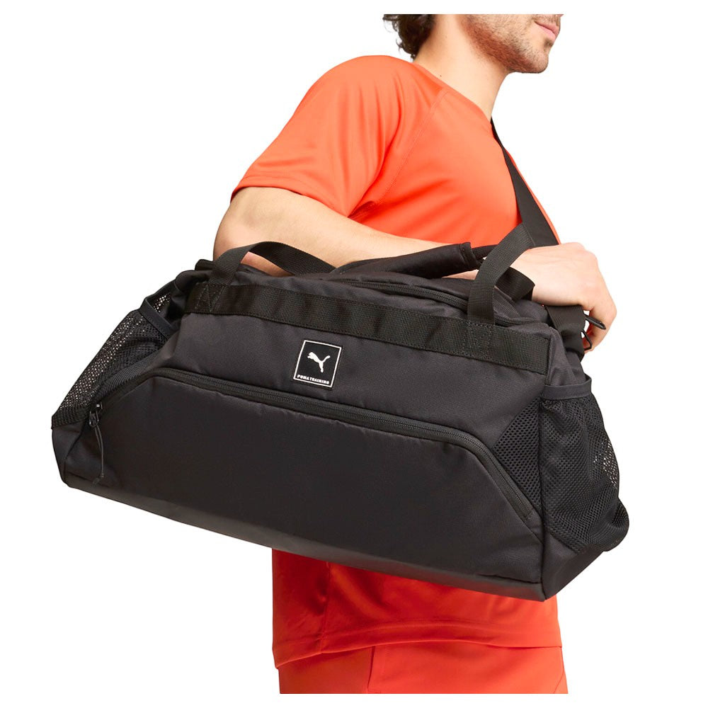 Shop Black Mens Training Medium Sports Bag – Shoebacca