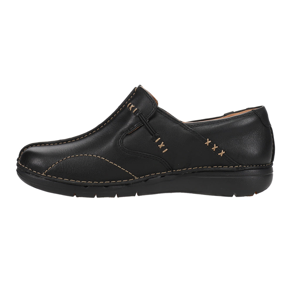 Shop Black Womens Clarks Unloop Slip On Sneakers – Shoebacca