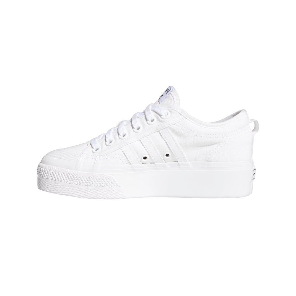 Shop White Womens Nizza Platform Lace Up Sneakers – Shoebacca