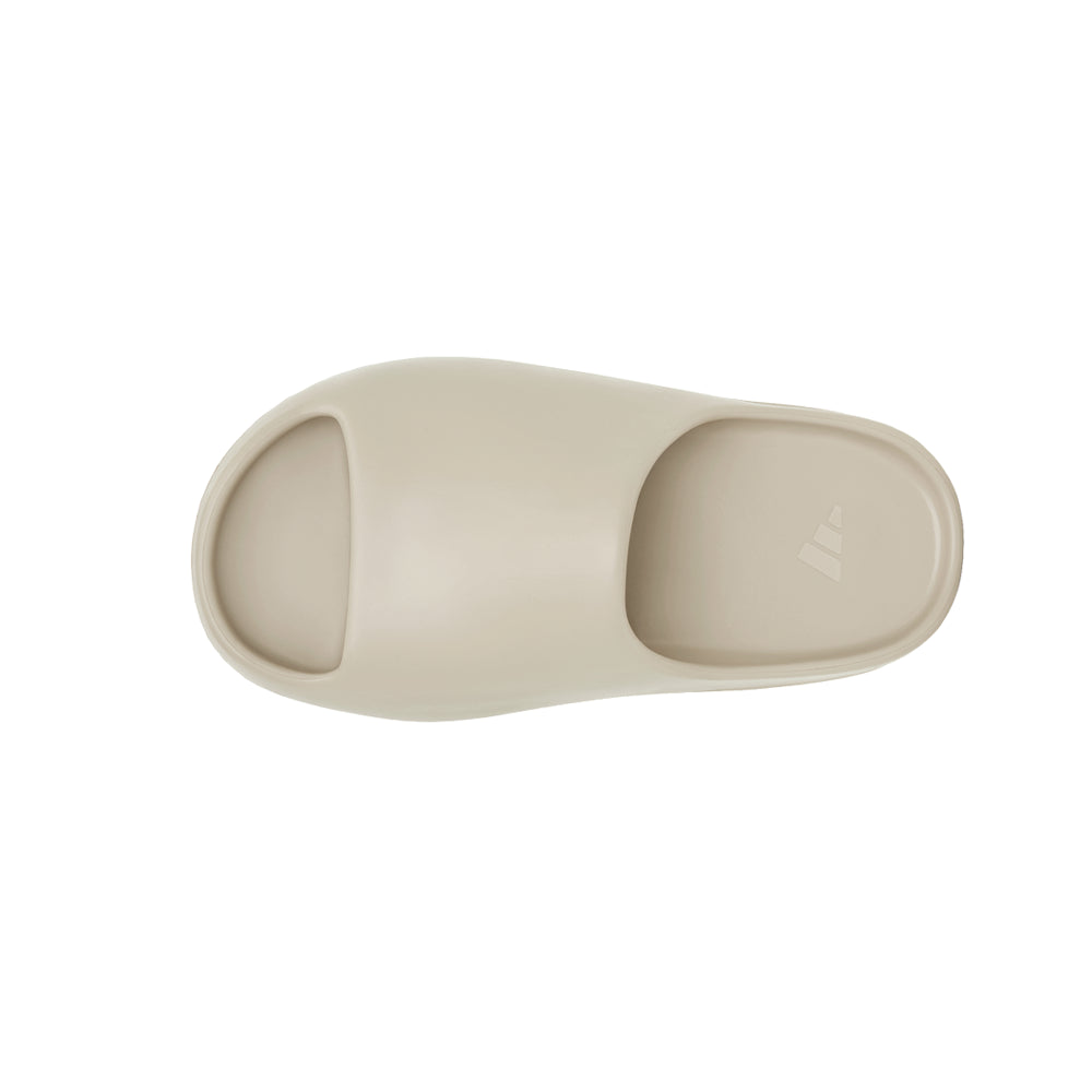 Shop Beige Boys adidas Yeezy Slide Sandals (Little Kid-Big Kid) â Shoebacca