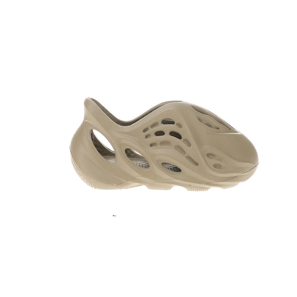 靴 yzy foam rnr sand ID4753_1l_grande.jpg?v=1758339019