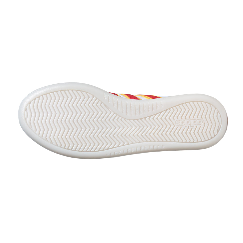 Shop White Mens Barreda Decode Lace Up Sneakers – Shoebacca