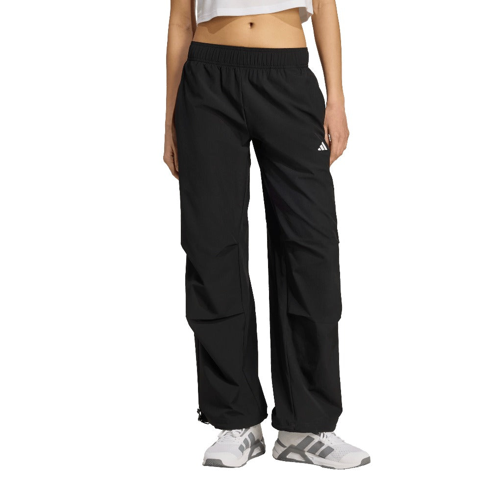 Shop Black Womens Workout Essentials Woven Training Pants – Shoebacca