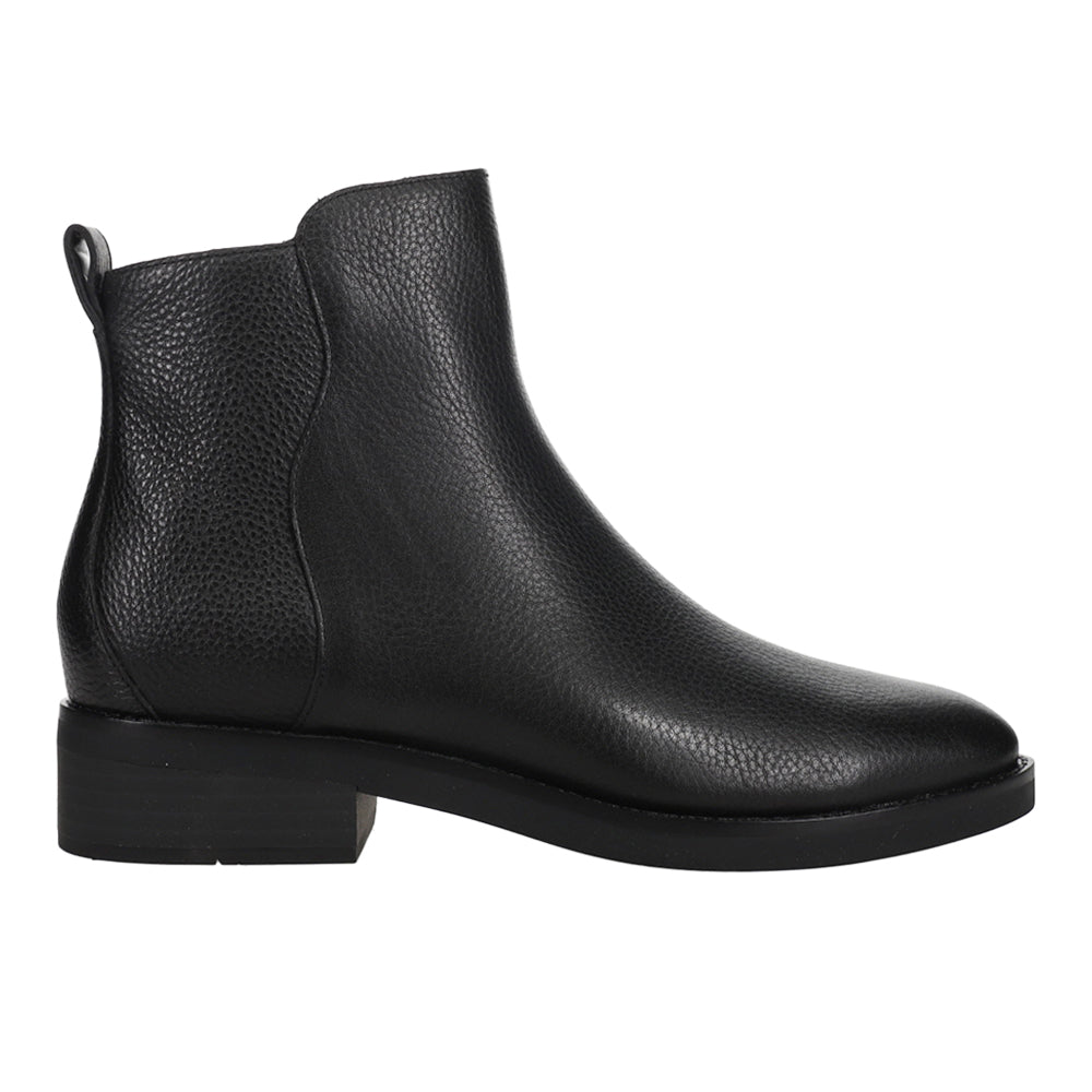 Cole Haan River Leather Chelsea Bootie, 7 / Black Cole Haan River Leather Chelsea Bootie, 7 / Black